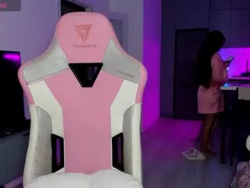 wowlovie666 — Lovens is on, try my favorite waves 50 111 222 333 444 or more #bigass #bigboobs #cum #squirt #young