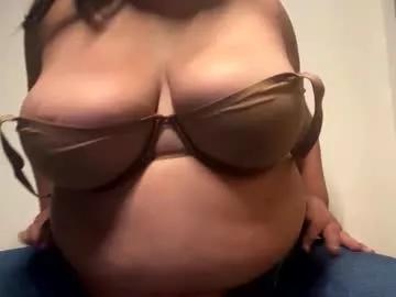 yunamaeee21 from Chaturbate