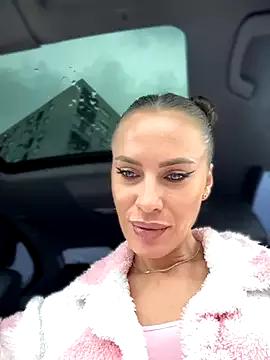 Join cute camslut _JessyRey_ _JessyRey_ from StripChat