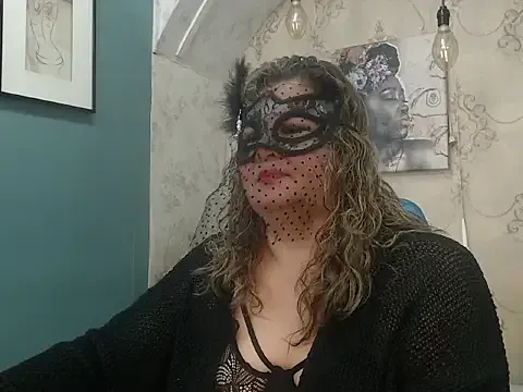 Adriana_Prettie — put oil on my tits