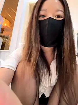 Aiss-niang from StripChat