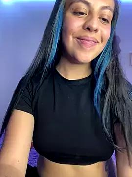 Aliceee_11 from StripChat