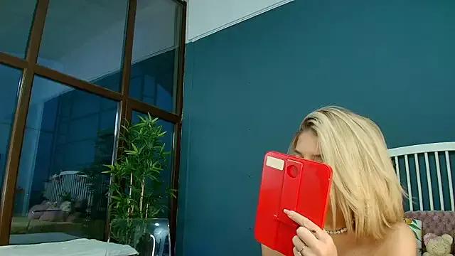 AlicePirs from StripChat