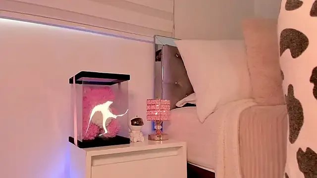 StripChat Alissonroses is Freechat Alissonroses — Squat dildo