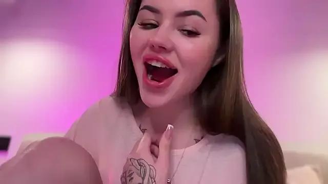 AlmaryKim from StripChat