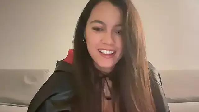 Watch StripChat's AmaraBella69 AmaraBella69 from StripChat