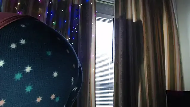 amorelara — suck  tits+ dildo