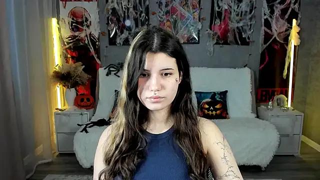 AnoraDark from StripChat