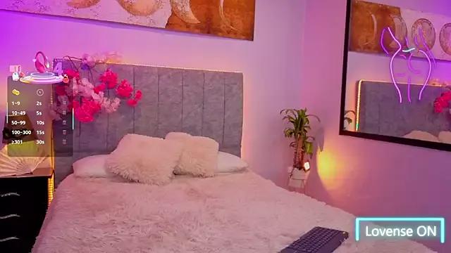 antonellastar24_ from StripChat