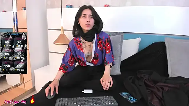 StripChat Ashkoreh is Freechat Ashkoreh — Flex your biceps