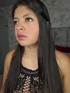 ashleythompson2025 — Make me wet my Little Pussy (5 Minutes)