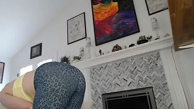 AuroraWillows from StripChat