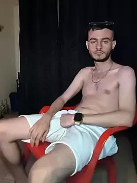 bigcockwhite777 from StripChat