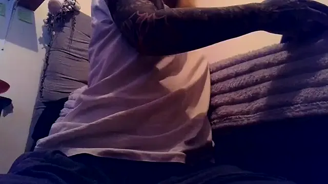 BlueStoneX — hellooo <<3 make up time 