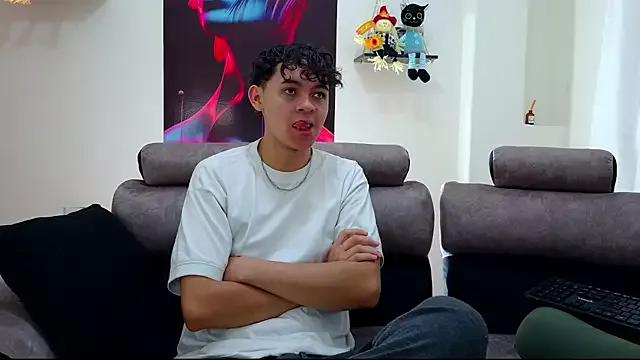 bluewolf247 from StripChat