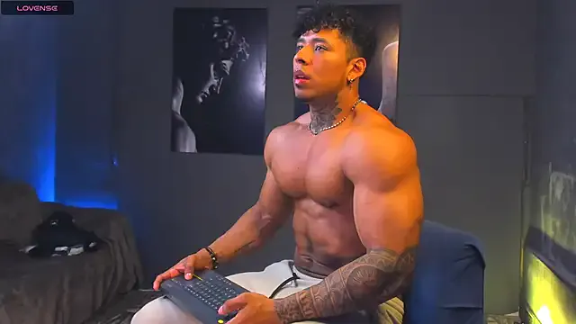 StripChat bradley_smith is Freechat bradley_smith — cun_oil_flex_falluwIG:brad___1995