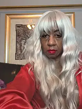 StripChat BreanaDivine is Freechat BreanaDivine — TAKE OFF THOSE PANTIES!!!