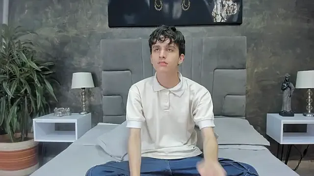 bruce_hans — ass play