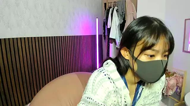 Coco_peach from StripChat