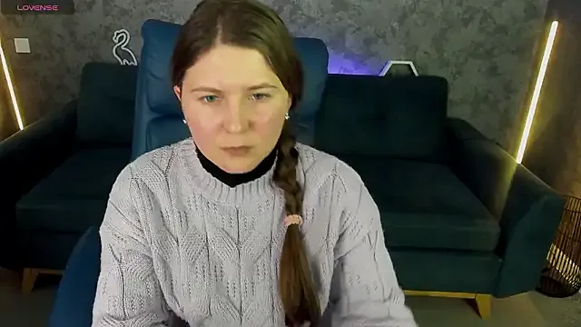 StripChat CraveeDoll is Freechat CraveeDoll — Make my first day happy