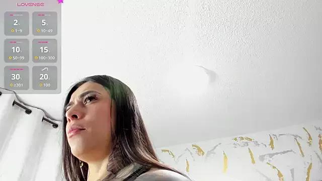 Cristal_Velle from StripChat