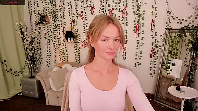 Crystal_Kris — dance only in panty