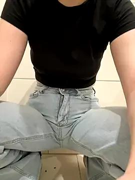 Cumonmme from StripChat