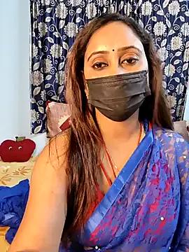 Cute-lusi from StripChat