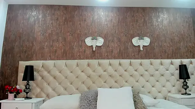 DaimondJohnson —  Happy birthday queen! 