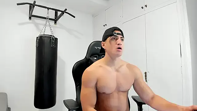 StripChat dan01_ is Freechat dan01_ — NUDE SHOW AND OIL