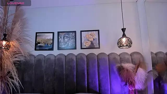 Dark_nina_ from StripChat