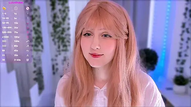 StripChat DelilahTaylor is Freechat DelilahTaylor — legs tease