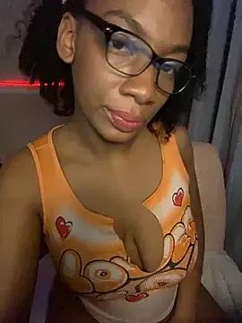 EatSweetMolly from StripChat