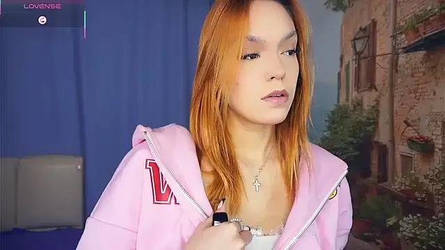 Join 23 years old EdytBanns from StripChat EdytBanns from StripChat