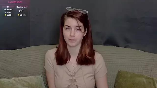 ElzaBlis from StripChat