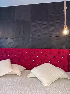 Ema_azel from StripChat