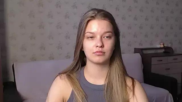 Watch EmySway, she wants to masturbate for you EmySway from StripChat