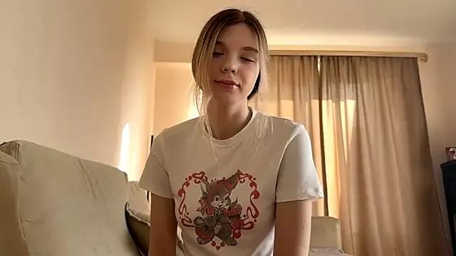 FruityXo from StripChat