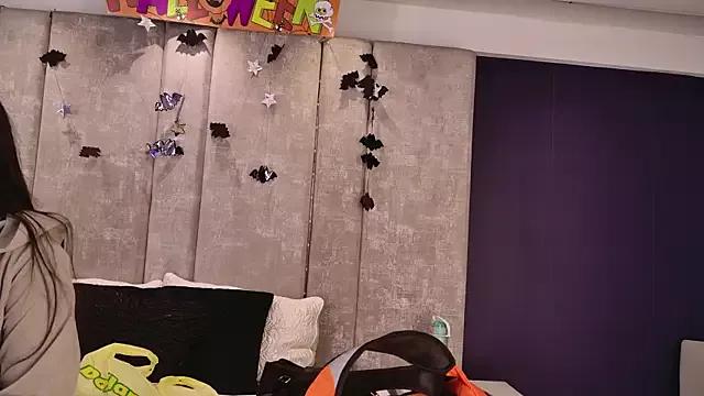 Masturbate to sexy stripper GiselOrtiz GiselOrtiz from StripChat