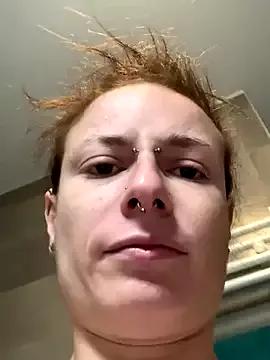 GoldenPussy1329 from StripChat