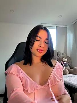 HannaBeckett from StripChat