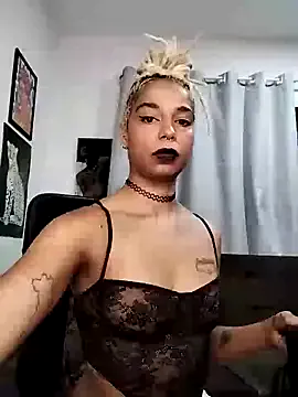 Helenoir — Brincar com peitinhos