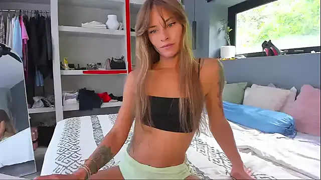 holy_khloe — real cum