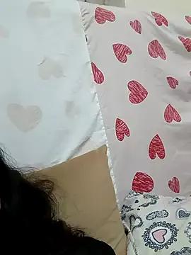 houda-ha from StripChat