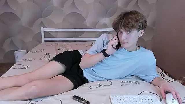 Ian_Flor — STRIP TO UNDERWEAR