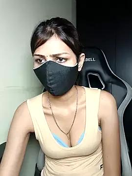 Isha_Sax from StripChat