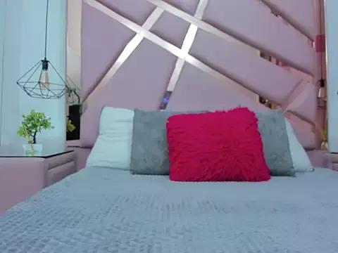 IvonJanice from StripChat