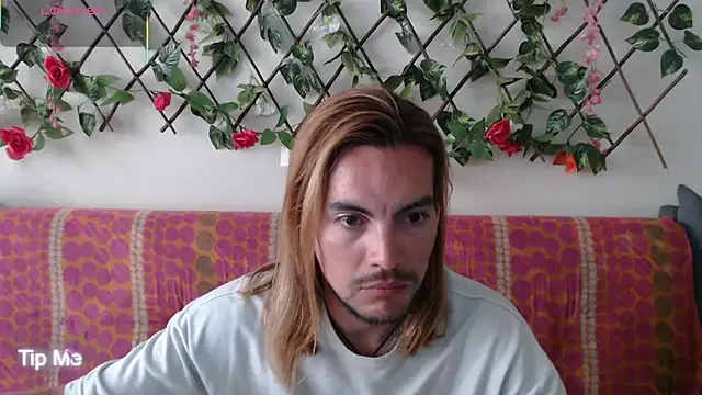 JackyEmma25 — Naked