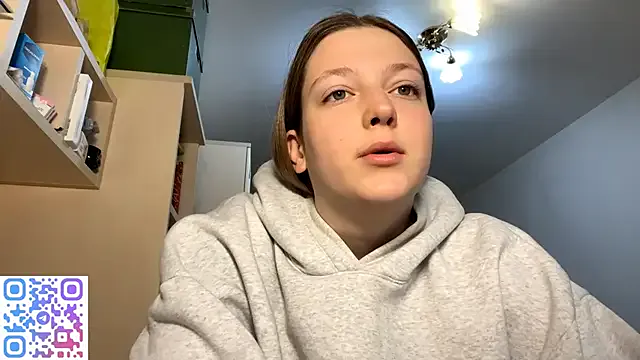 JammieMickiewicz — close kiss for u