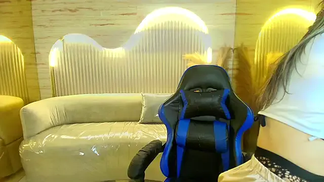 katalina_r_ — boobs oil